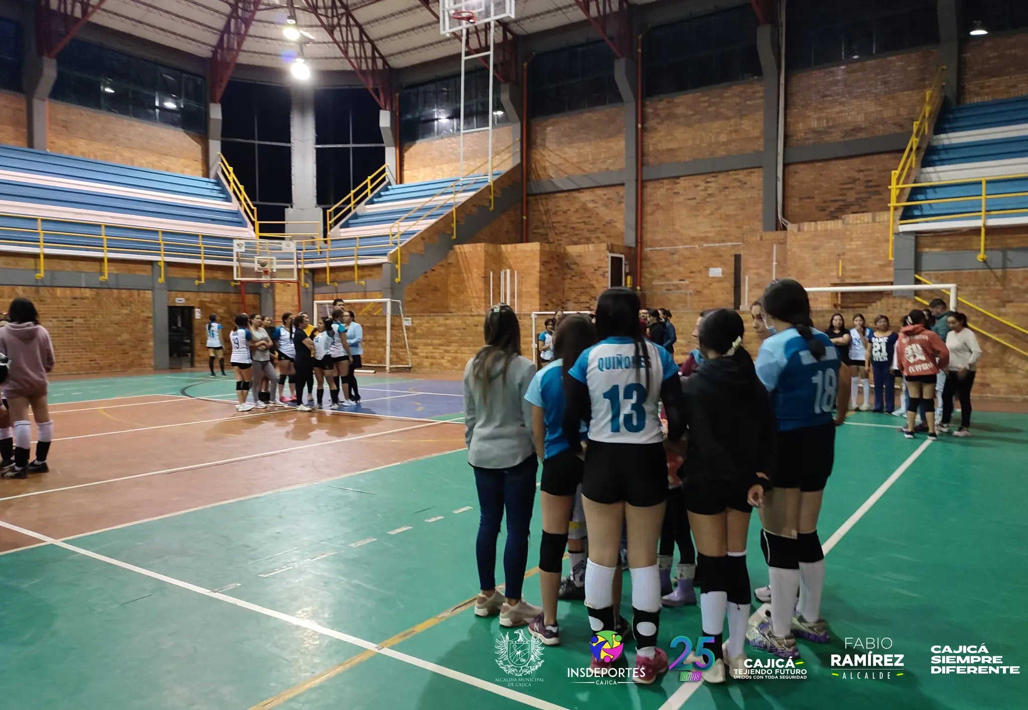 Paz Voley fem 4