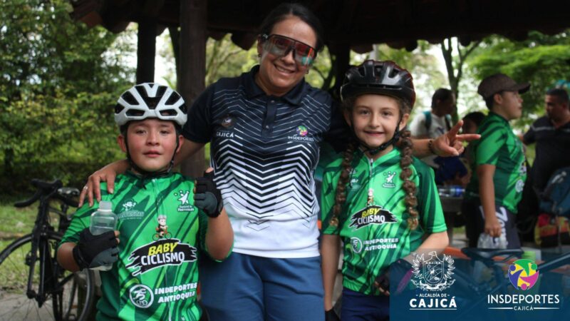 festene26616162140_1374154671391915_4618138108568452925_n