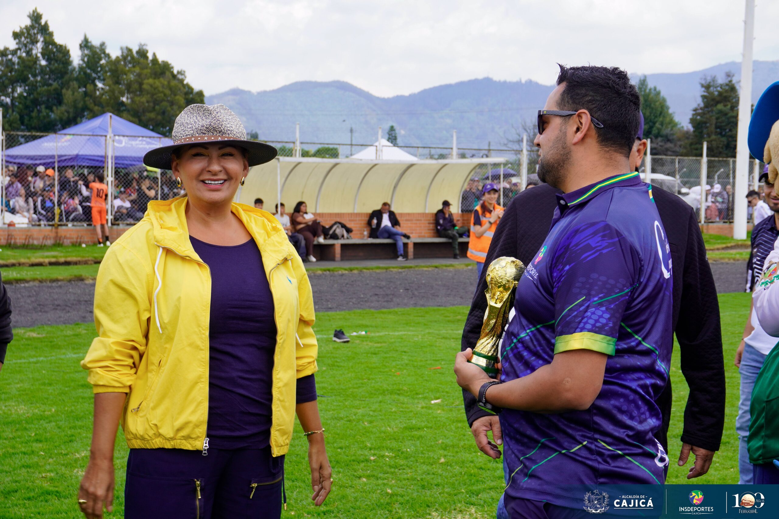 Lee más sobre el artículo Más de 690 deportistas protagonizan la gran apertura del Torneo Formativo Cumbre de Campeones – Edición Mundialito 2026 en Cajicá